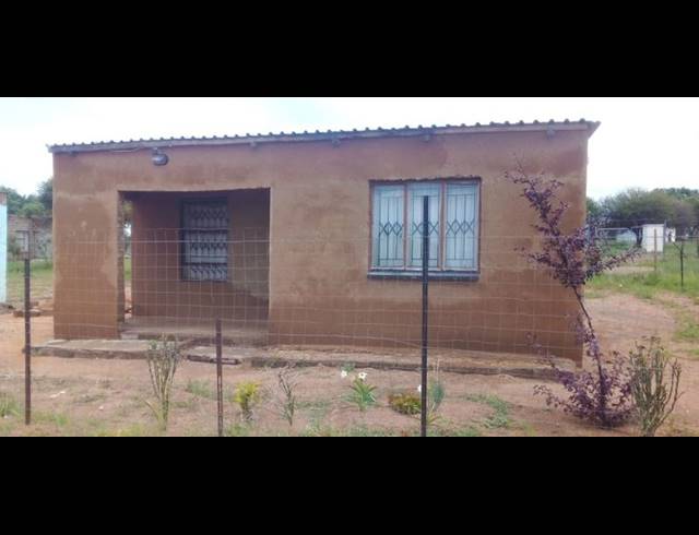 2 BEDROOM HOUSE FOR SALE IN JAKKALAS